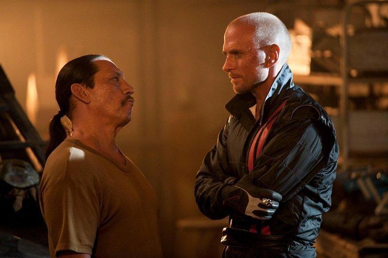 смертельная гонка бесплатно